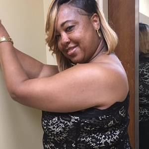 Meet your Posher, Latosha